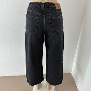 Levi’s Wide Leg Cropped Jeans